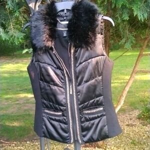 WHITE HOUSE BLACK MARKET CHAIN PUFFER  BLACK SATIN SLEEVELESS VEST Size SMALL